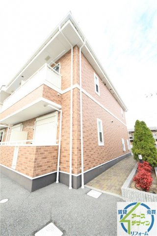 クリスタルビラの外観