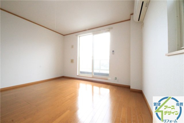 クリスタルビラの居間・リビング|※類似部屋