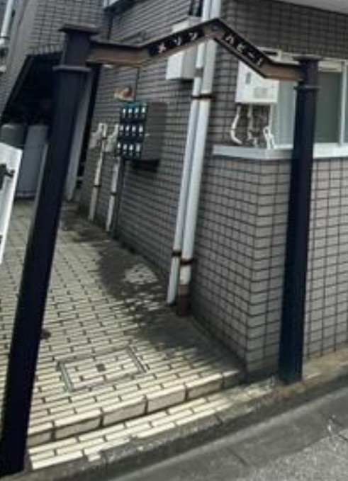 メゾンハピーⅠのエントランス