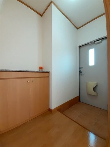 レーヴフロンスＡの玄関