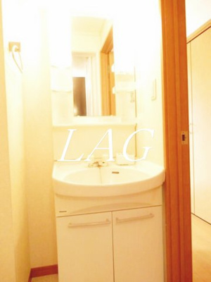 【洗面所】 | 柿の木ハイム | 独立洗面台です。