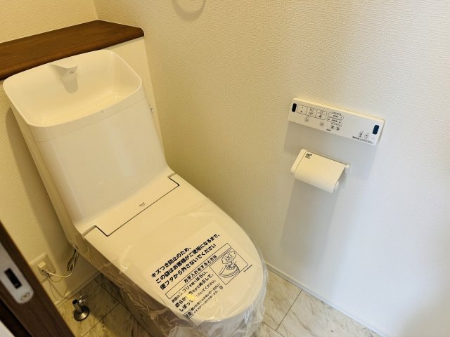 八王子市　上柚木　新築一戸建て　１期のトイレ|～暖房温水洗浄機能付きトイレ　冬場は特に嬉しい機能ですね～