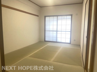 【和室】 | 伊丹昆陽ビューハイツ | バルコニーに面した和室６帖です♪掘りごたつ付きのお部屋です！！