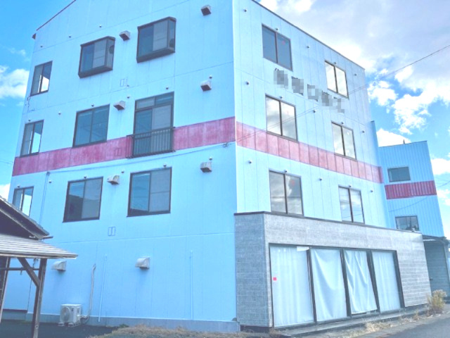 高島市新旭町針江ビルの外観