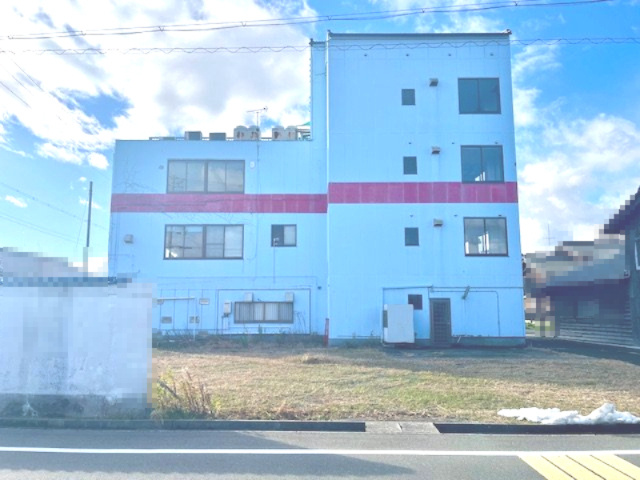 高島市新旭町針江ビルの外観