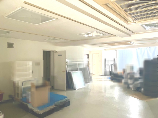 高島市新旭町針江ビルの内装|1階