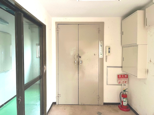 高島市新旭町針江ビルの内装|1階