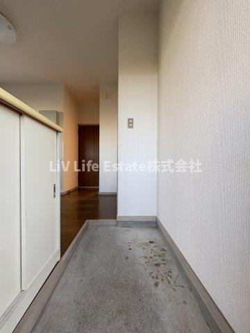 コーポエスの玄関