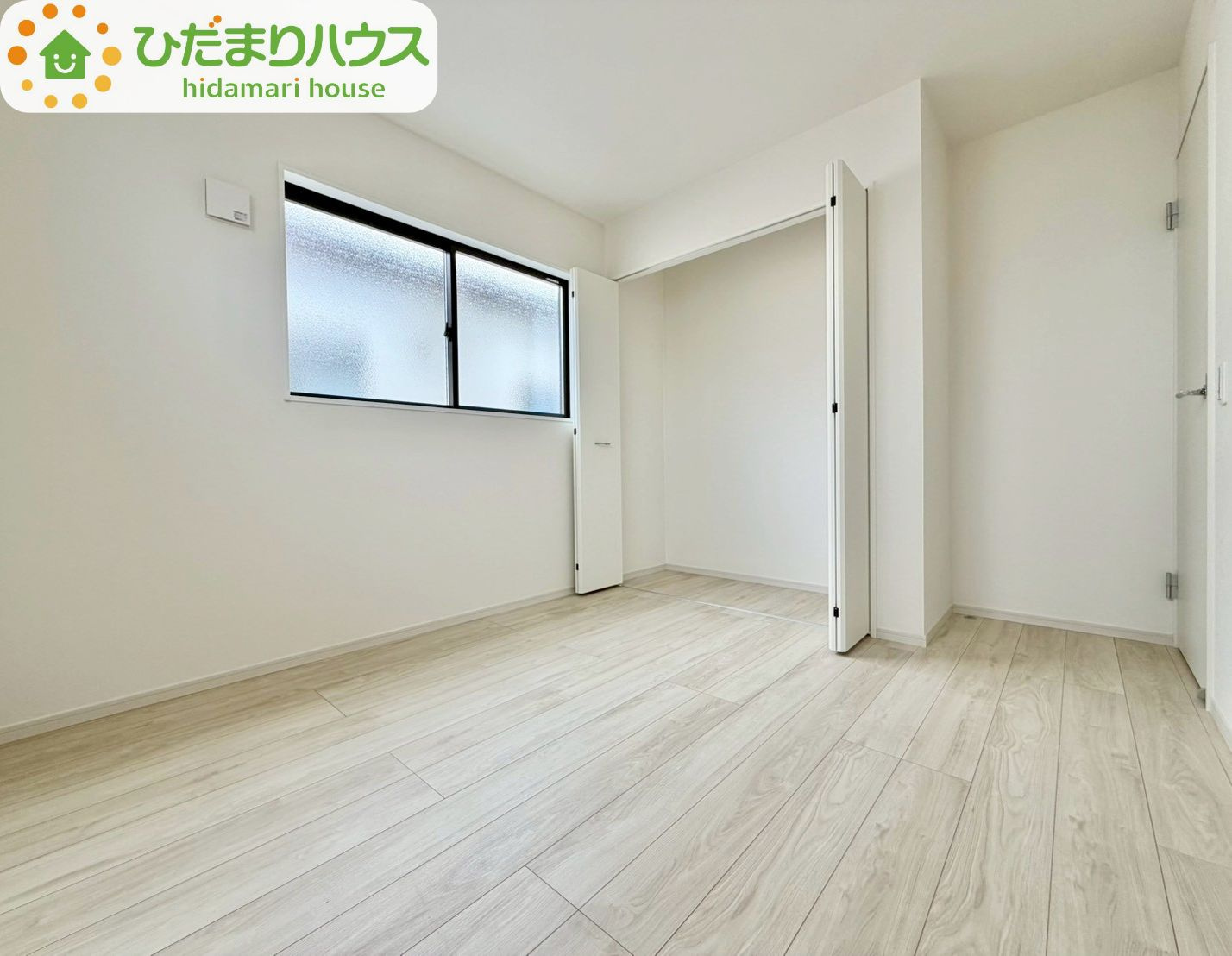 野田市山崎23期　新築戸建　1号棟の洋室|お洋服の多い女性に人気！収納力の高いクローゼット付☆彡					
