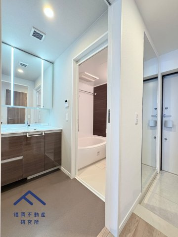 モントーレ東比恵クレアの独立洗面台