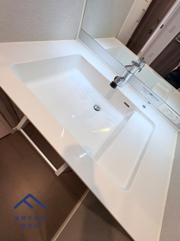 モントーレ東比恵クレアの独立洗面台