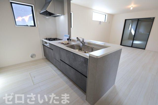 《仲介手数料無料》岩槻区東町１丁目9-29新築一戸建てリーブルガーデンのキッチン