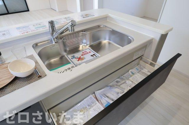 《仲介手数料無料》岩槻区東町１丁目9-29新築一戸建てリーブルガーデンのキッチン
