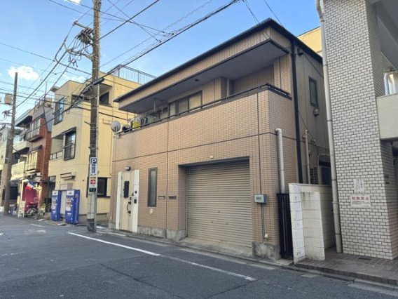 スズキビルの外観