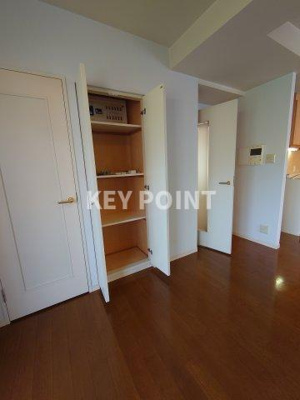 【収納】 | ビューネ南青山ヒルズ