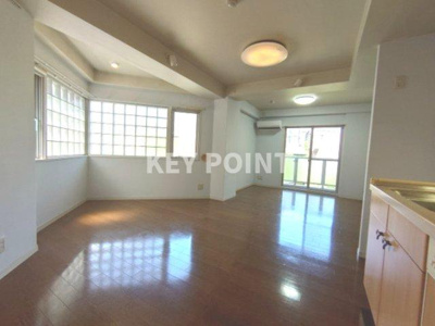 【居間・リビング】 | ビューネ南青山ヒルズ