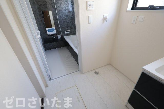 《仲介手数料無料》岩槻区東町１丁目9-29新築一戸建てリーブルガーデンのランドリースペース