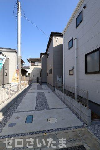 《仲介手数料無料》岩槻区東町１丁目9-29新築一戸建てリーブルガーデンの外観