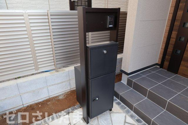 《仲介手数料無料》岩槻区東町１丁目9-29新築一戸建てリーブルガーデンのセキュリティ|宅配ボックス付き