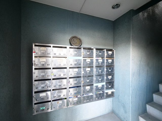 コープエスポワールⅡ棟のエントランス