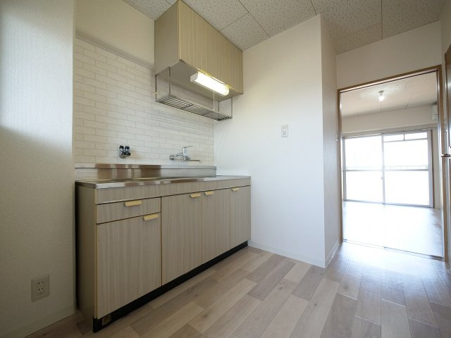 コープエスポワールⅡ棟のキッチン|※写真は別の部屋のものです。