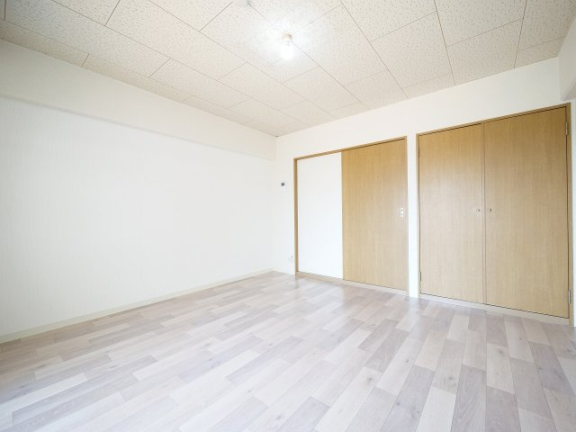 コープエスポワールⅡ棟の洋室|※写真は別の部屋のものです。