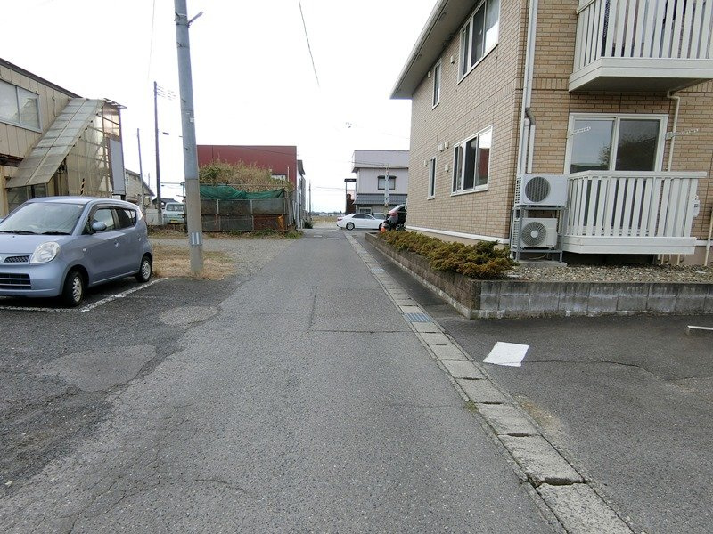 『コスモA・B』のその他|前面道路