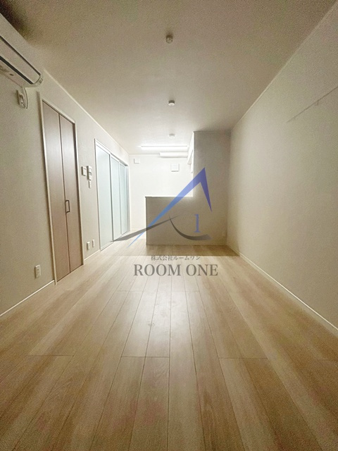 ポルタ・フォルトゥーナの居間・リビング|洋室のお部屋です。