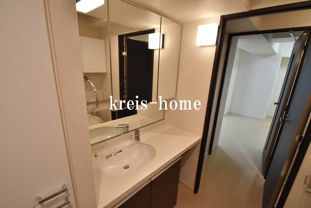 アーバネックス神保町の独立洗面台