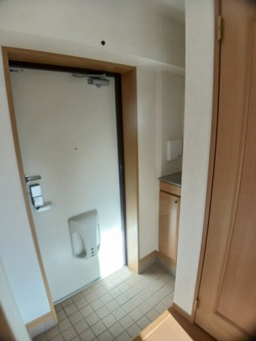 アルバ・美合の玄関