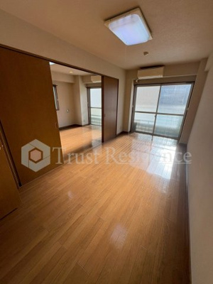 【居間・リビング】 | 山岸ビル