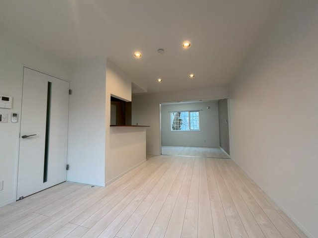 IL SOLE BIEI HANAZONOの居間・リビング