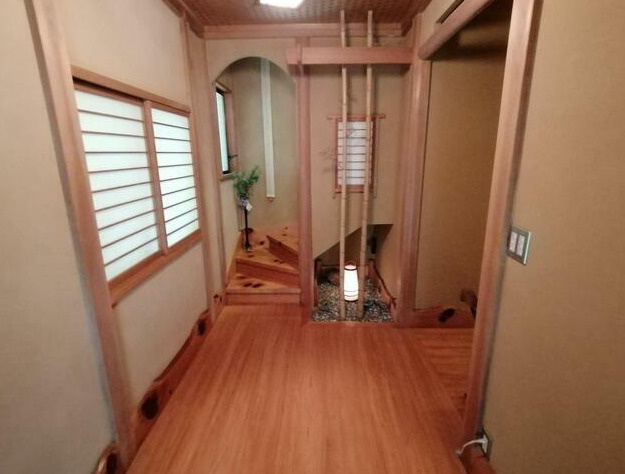 熱海市　泉元宮上分の内装|坪庭