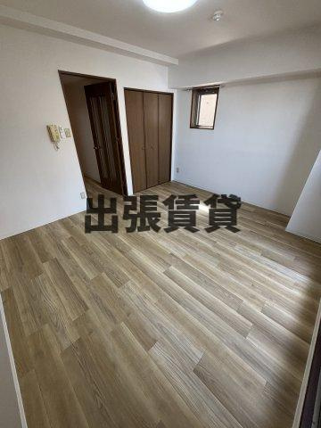 仲介手数料０円！ヴィオレット泉の居間・リビング