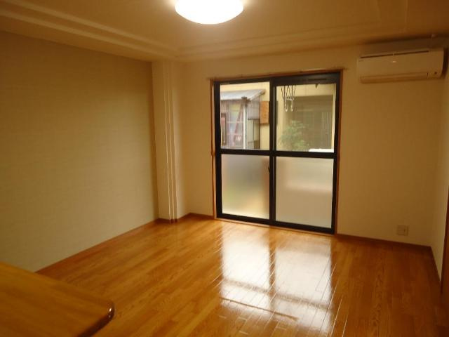 アメニティーＢの居間・リビング|リビング