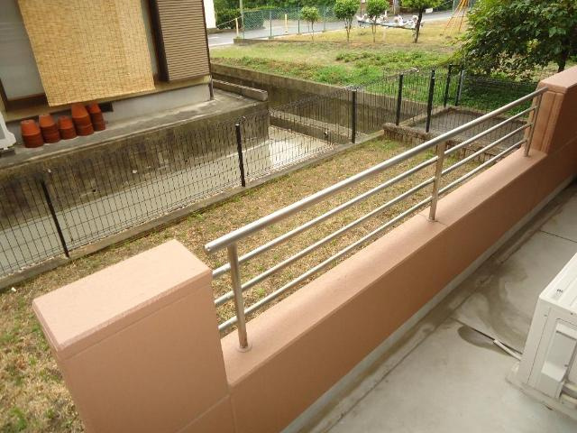 アメニティーＢのその他|ベランダ