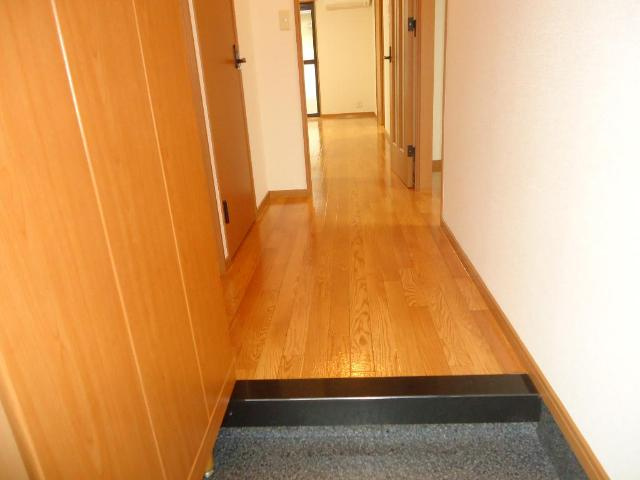 アメニティーＢの玄関|玄関