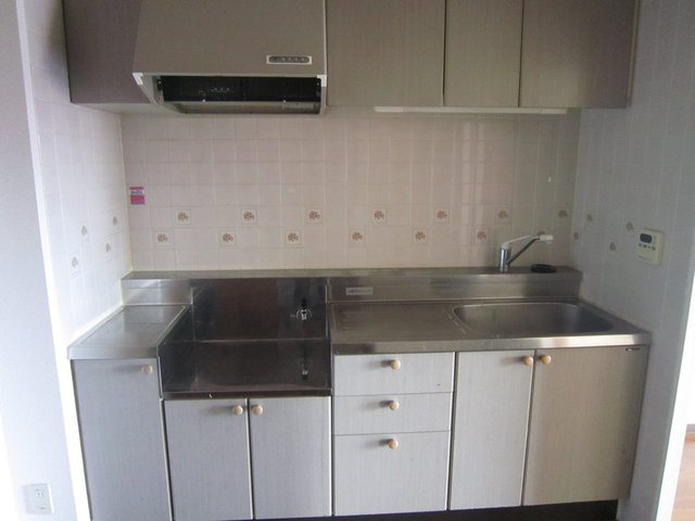 セシオン湘南のキッチン|コンパクトなキッチンで掃除もラクラク