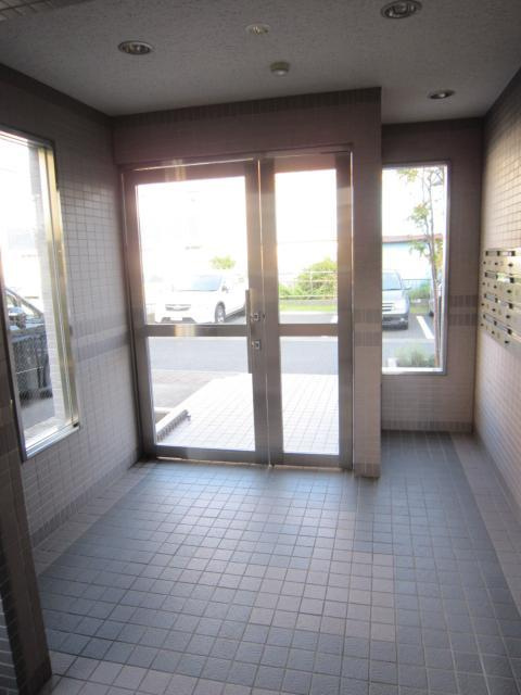 セシオン湘南のエントランス|広々なエントランス