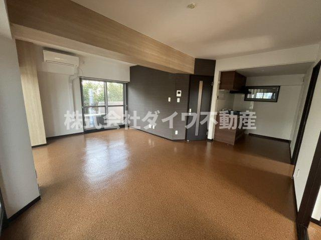 RAPUTAの居間・リビング