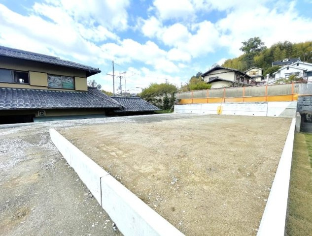 桃山町安芸山1号地の前面道路含む現地写真