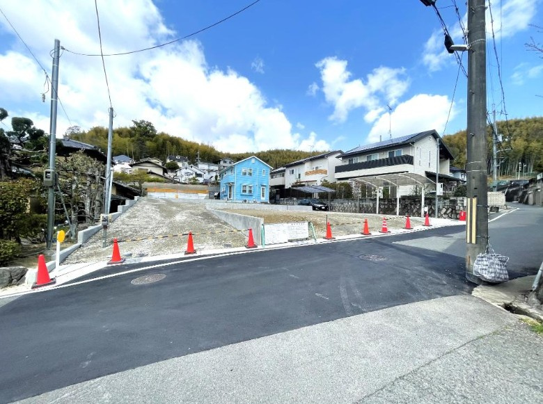 桃山町安芸山1号地の前面道路含む現地写真