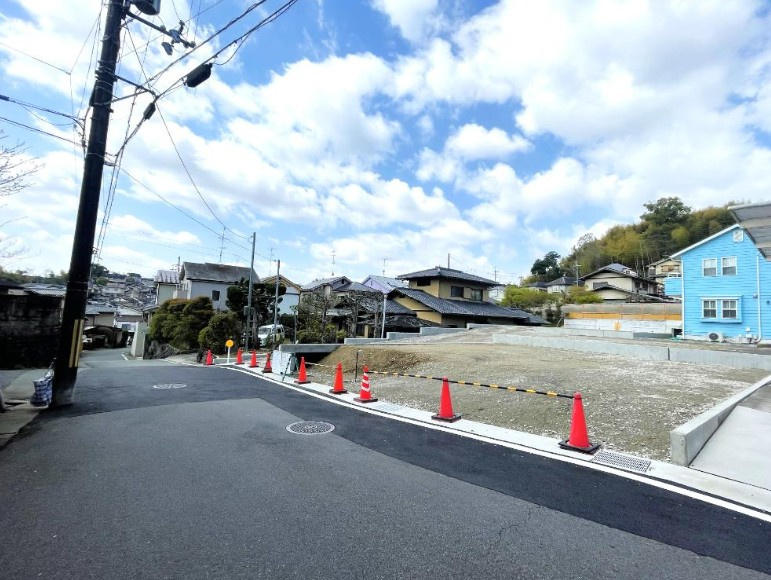 桃山町安芸山1号地の前面道路含む現地写真