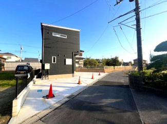 【前面道路含む現地写真】 | 袖ケ浦市坂戸市場　新築戸建　袖ヶ浦駅