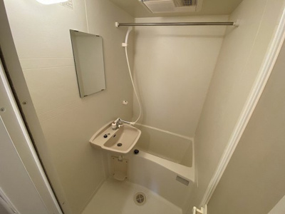 【浴室】 | レオパレスＮａｋａｎｏｈａｒａ | きれいなお風呂です