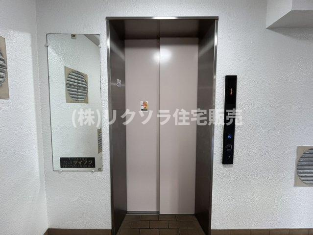 シティハイツ古川橋のその他共用部分|エレベーター1基
■物件内覧・資金計画相談・住宅ローン相談、リフォーム相談、お問合せ受付中■
※当日・翌日のご内覧、ご相談はお電話でのお問合せがスムーズです！