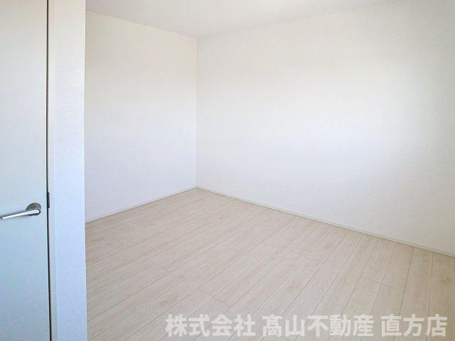 レイクサイド植木 D棟の寝室