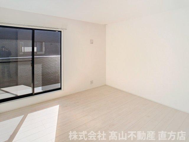 レイクサイド植木 D棟の洋室