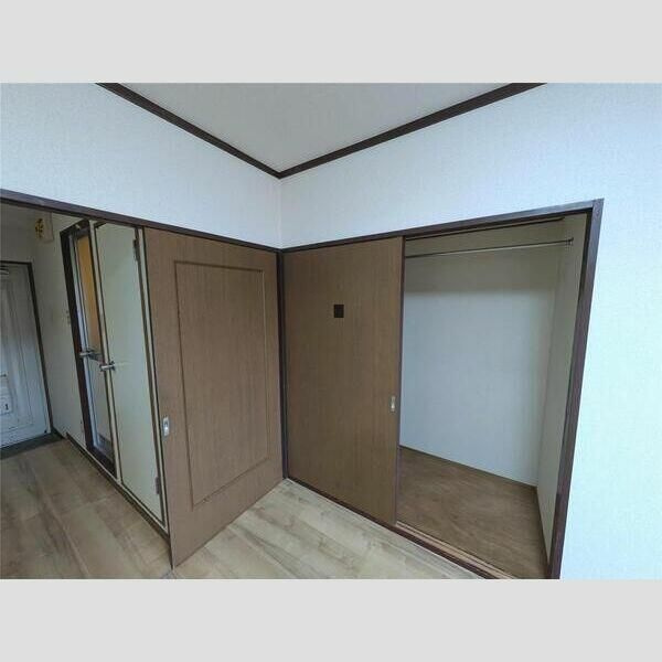 トーシンハイツ堀江の収納