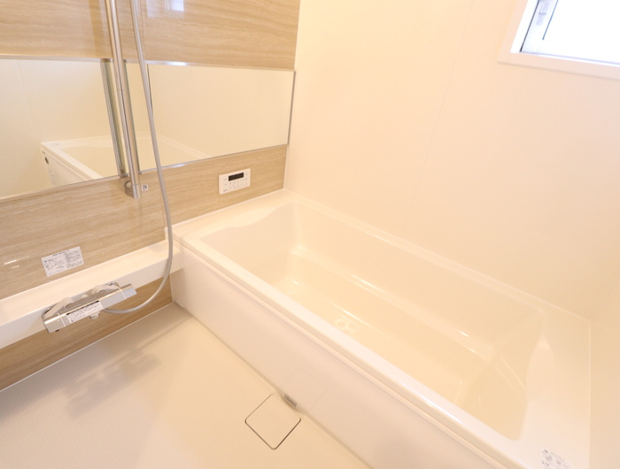 熊本市南区城南町さんさん２丁目のアパートの浴室